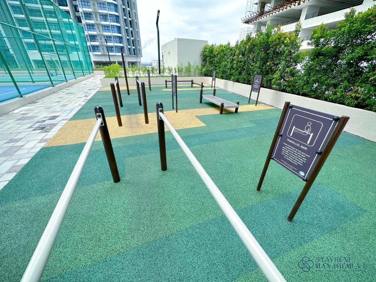 Bali Residences Sea View Suites Melaka Exteriör bild